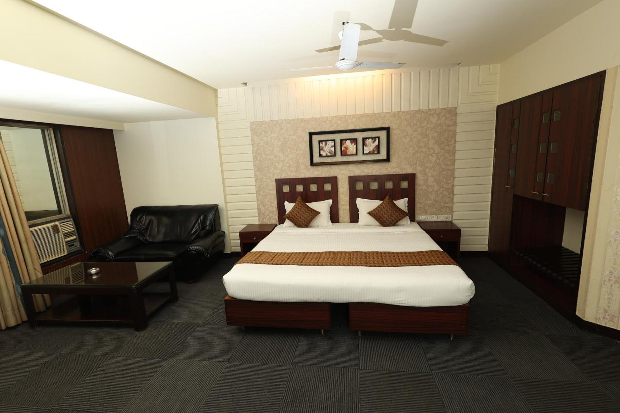 Quaint & Banquet 2* Mumbai