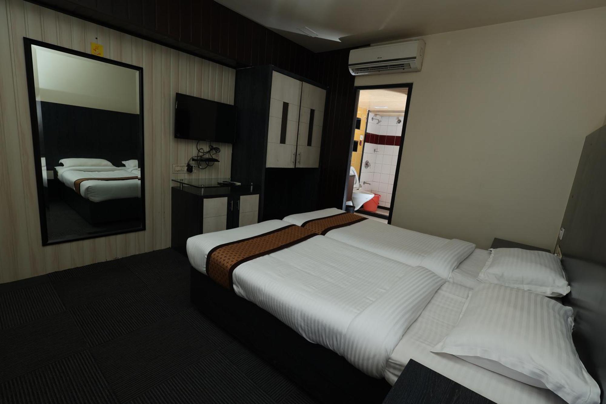 Quaint & Banquet Hotel Mumbai