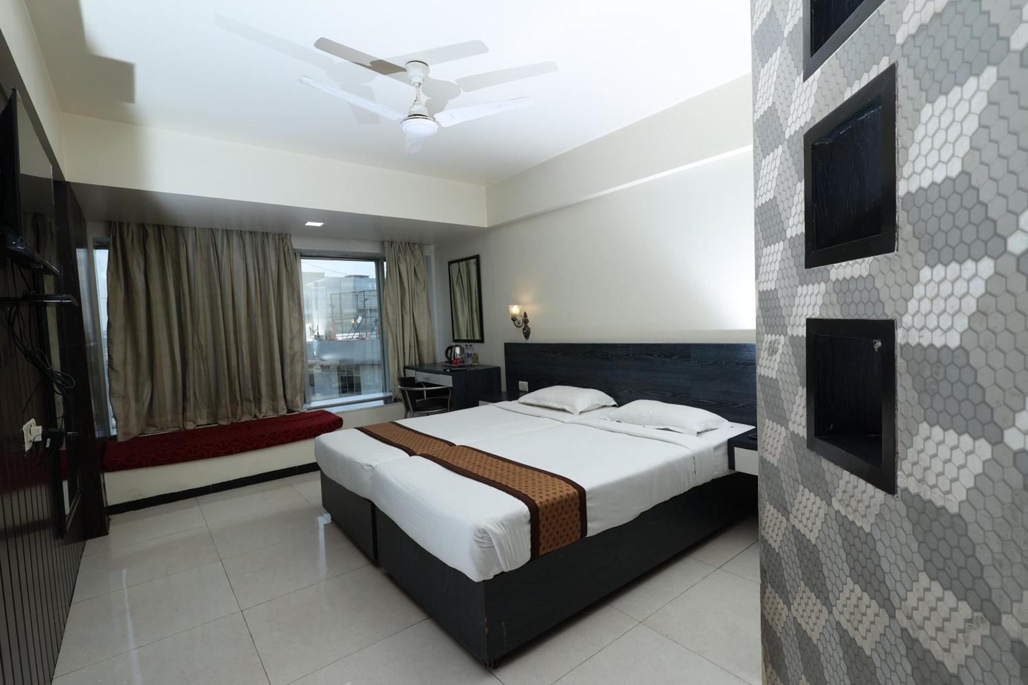 Quaint & Banquet Hotel Mumbai