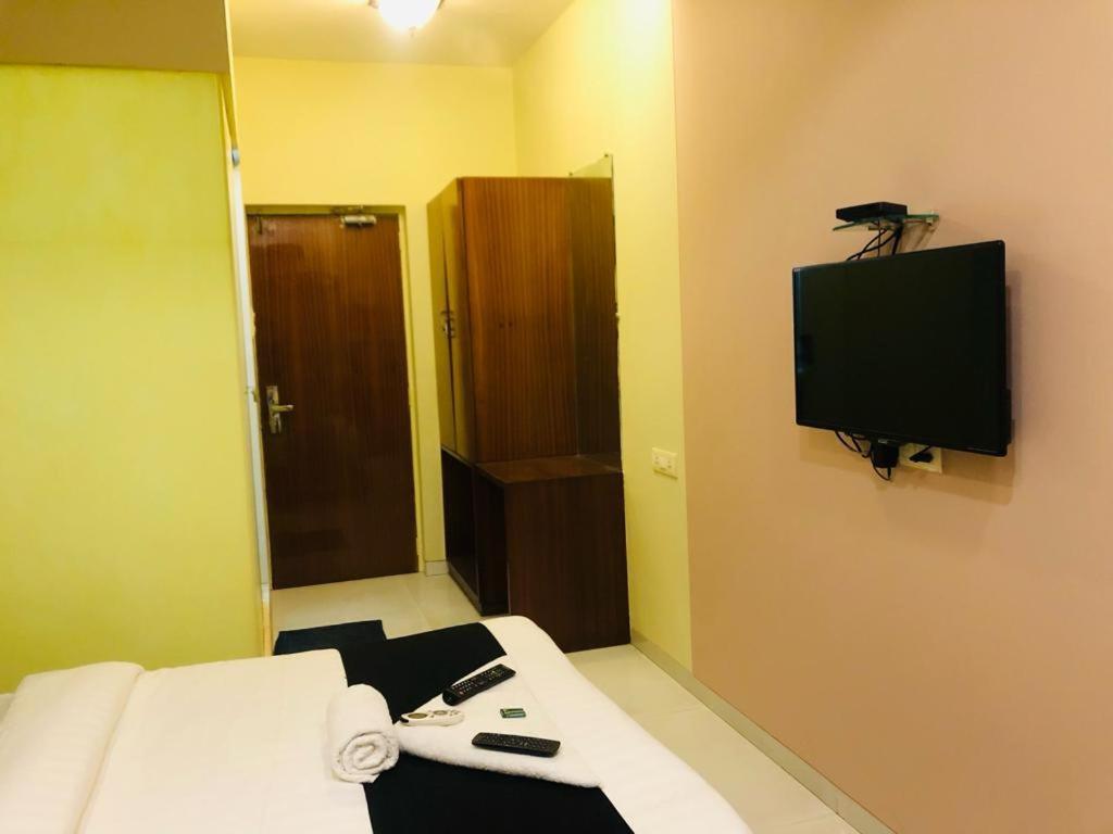 Glitz 7even Hills- Nr International Airport T2