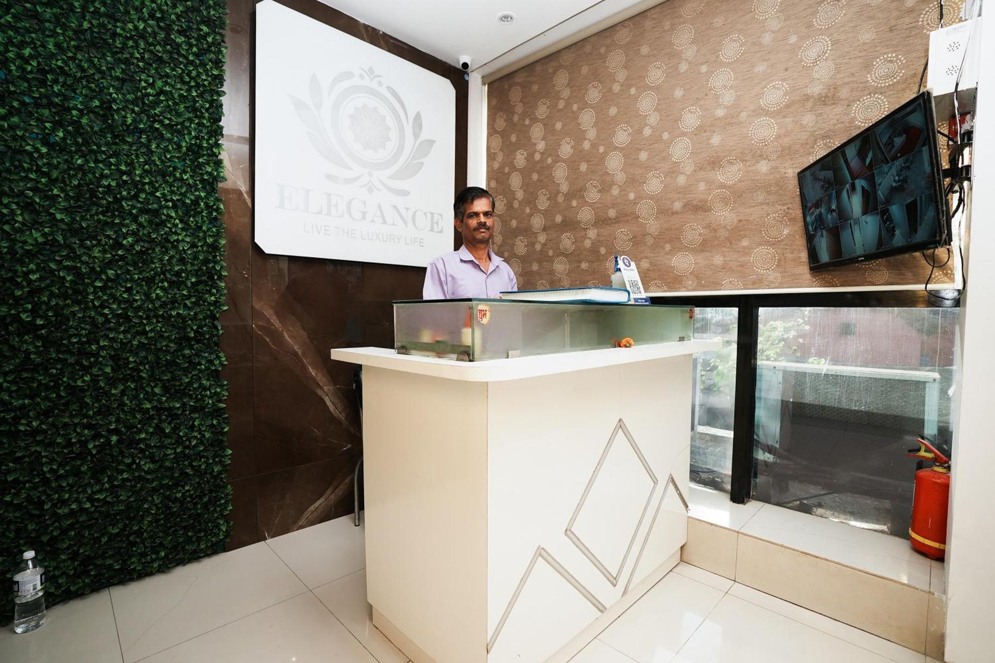 Elegance Hotel