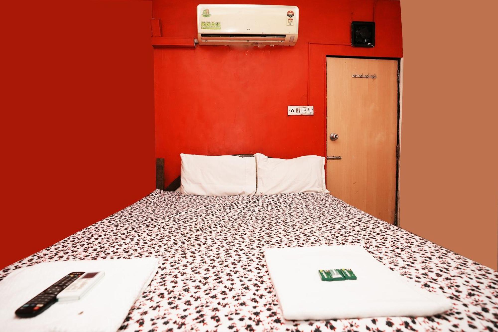Harihara Residency Comfort Andheri East, 2*