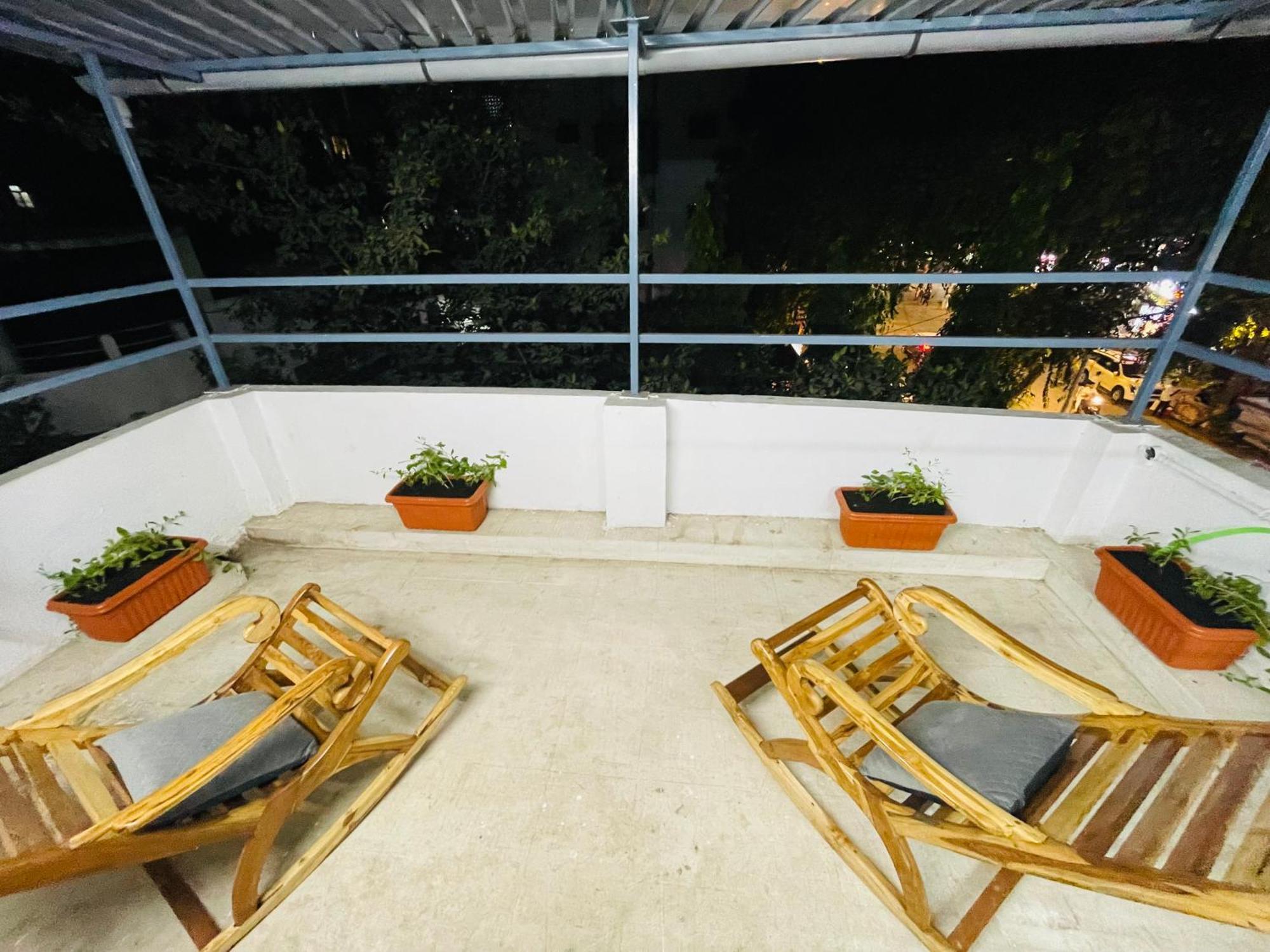Luxe-bnb Near Airport Homestay *