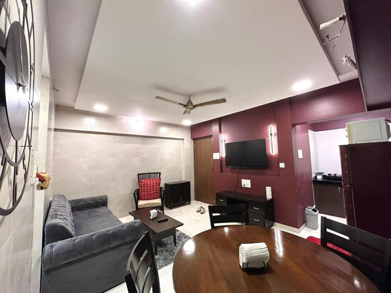 The Ruby Abode ! Premium 1 Bhk Santacruz