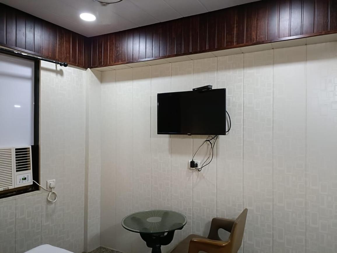 Hotel Jk Regency, Mumbai International 3*