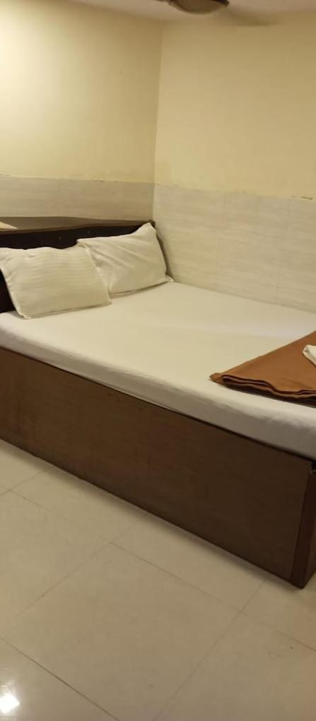 Guest house New Tara By Glitz *