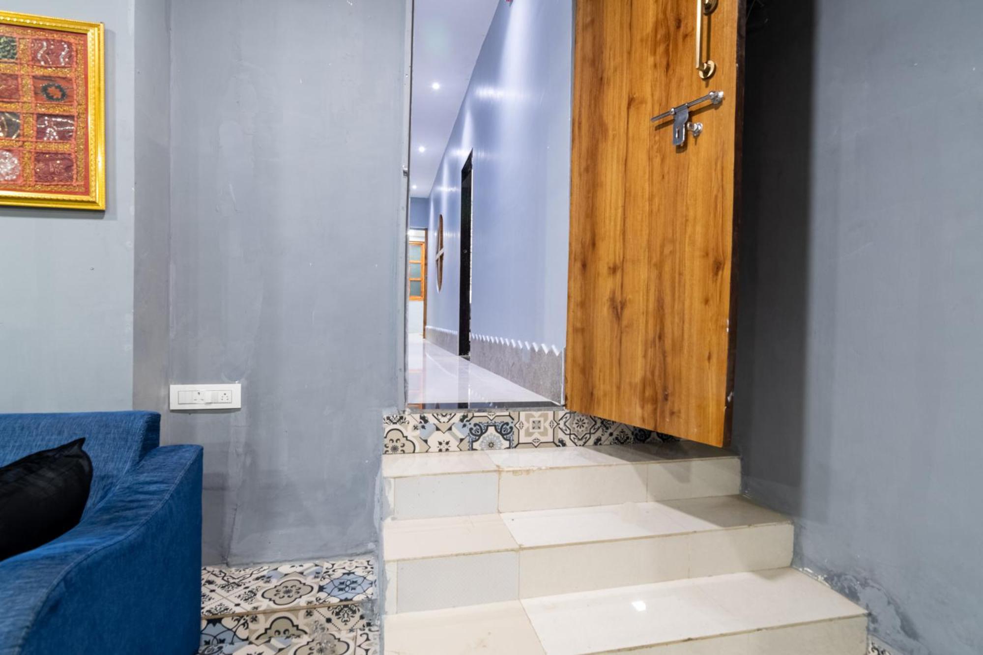 Apartment Osi Jogeshwari West Mumbai