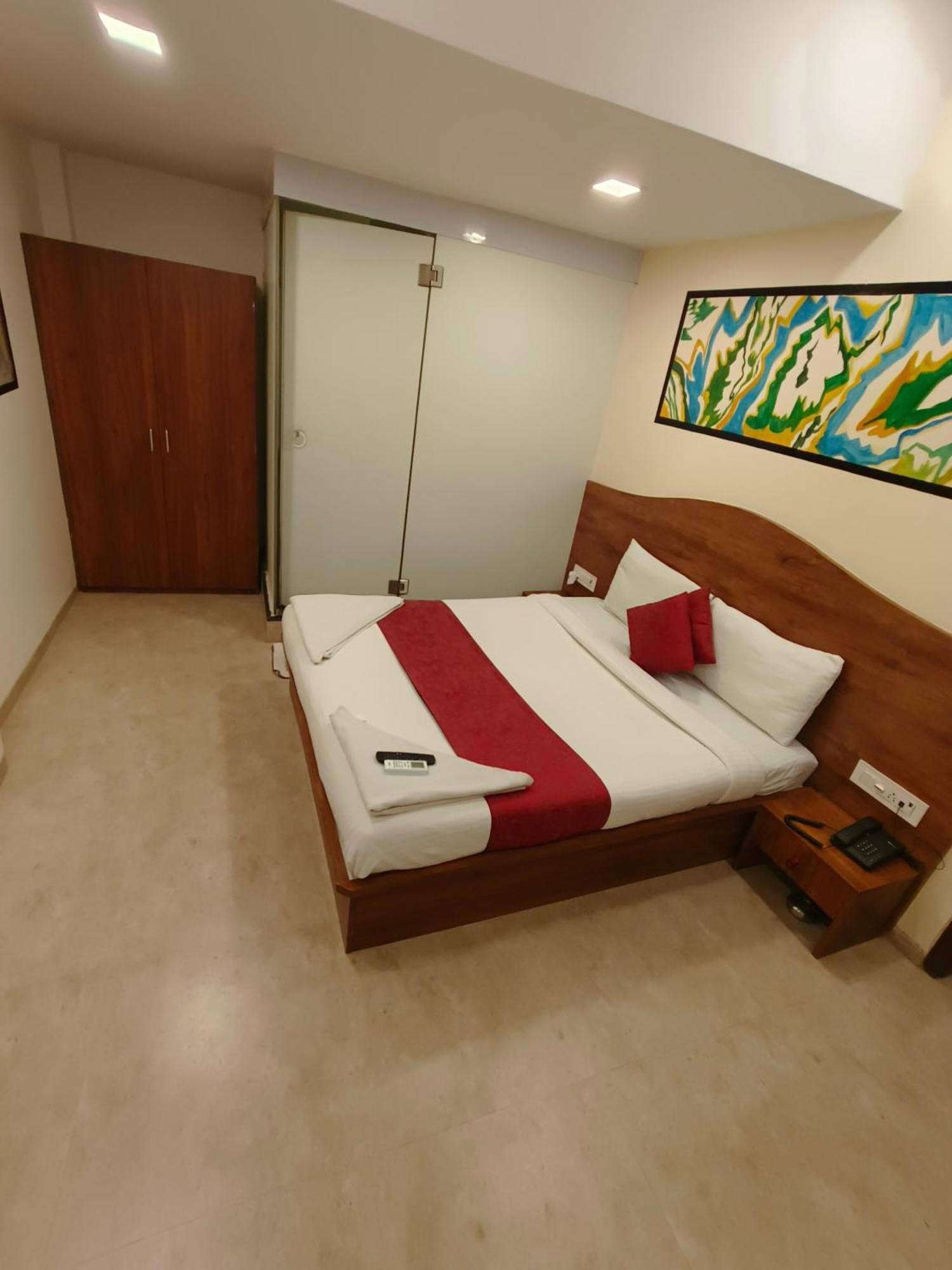 Crown Juhu Hotel Mumbai