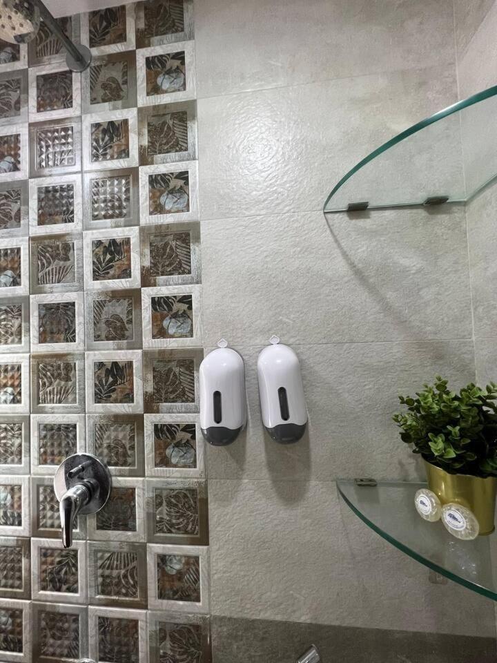 Apartment 3br Service In Parel