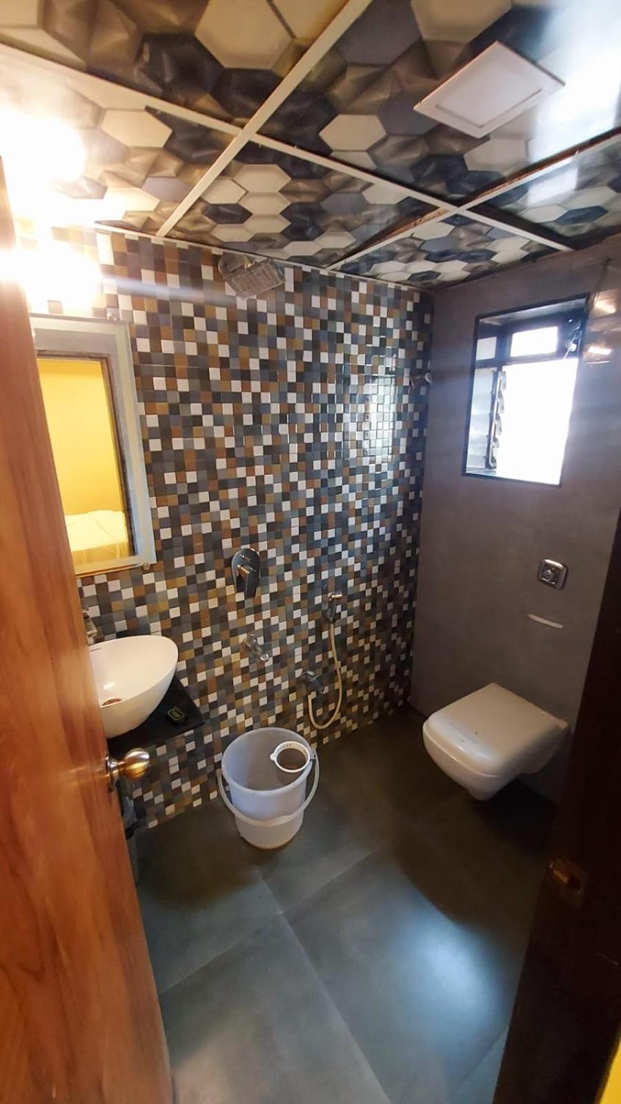 Rigga Kokilaben Dhirubhai Ambani Hospital Hotel