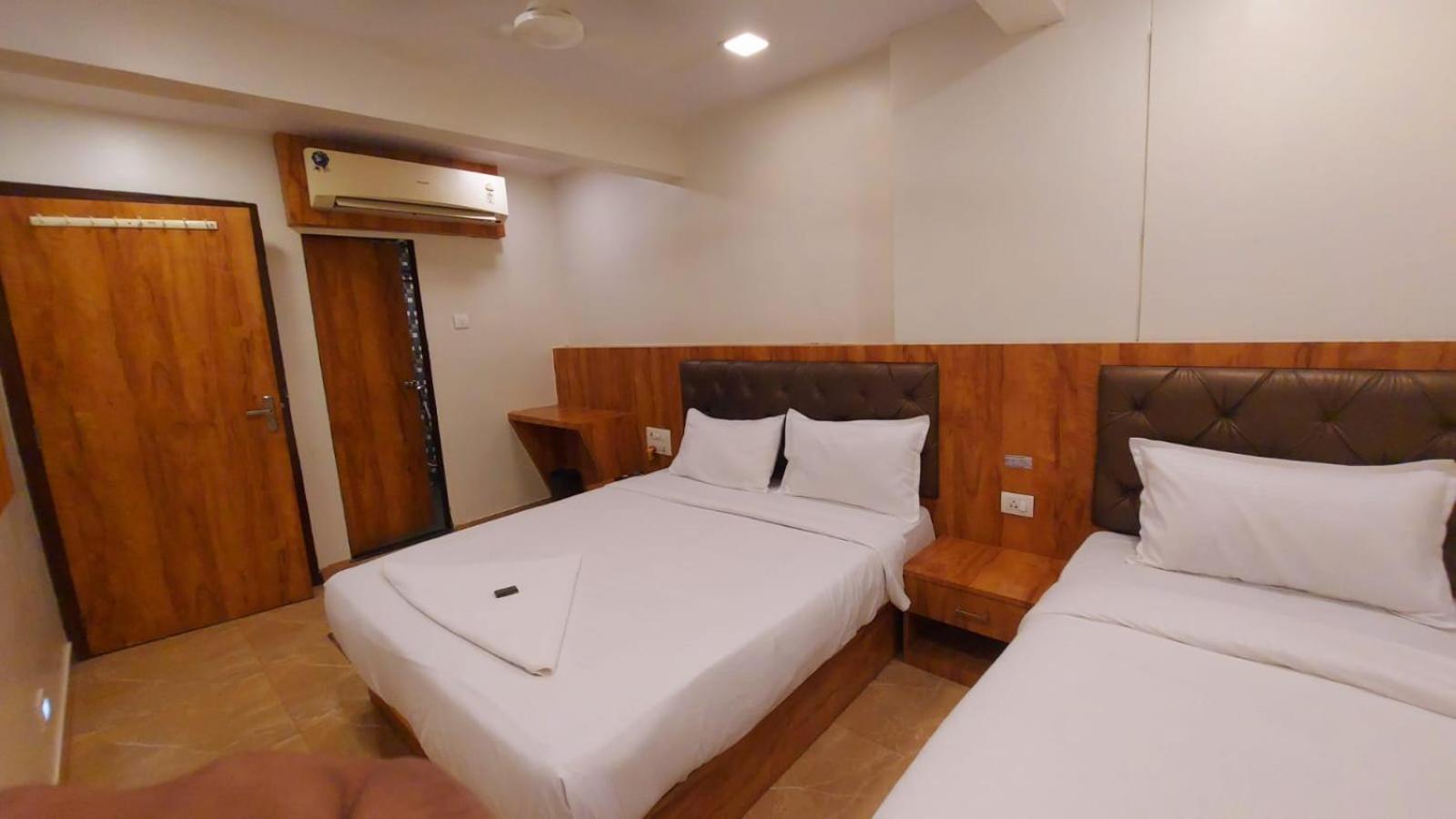 Rigga Kokilaben Dhirubhai Ambani Hospital 3*