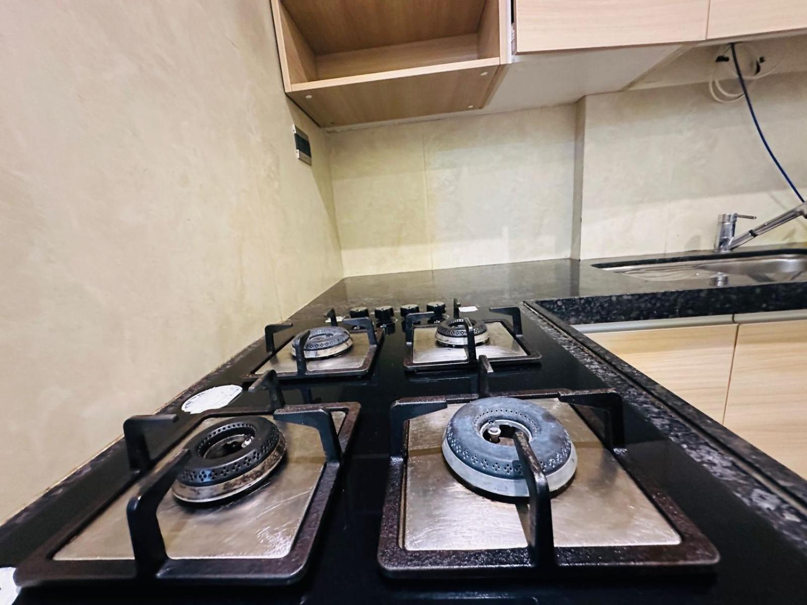Apartment 1br Service In Bkc By Florastays *