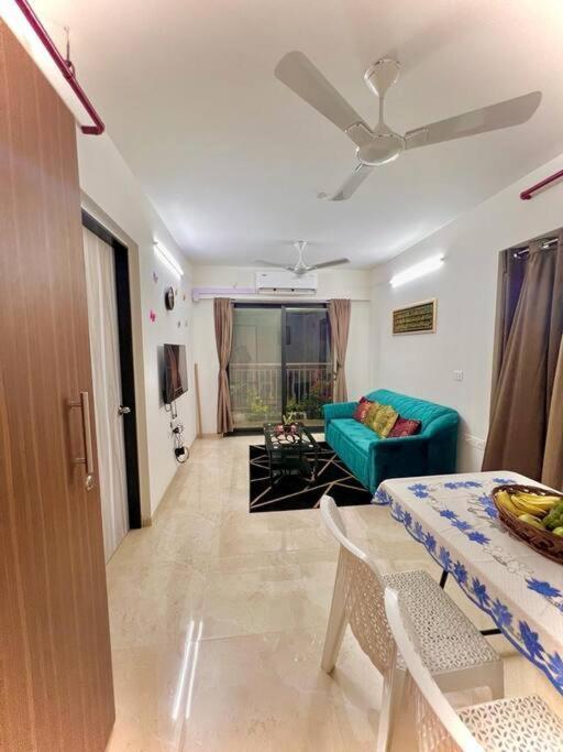 Apartment Hillview Comfy Flat In Dahisar
