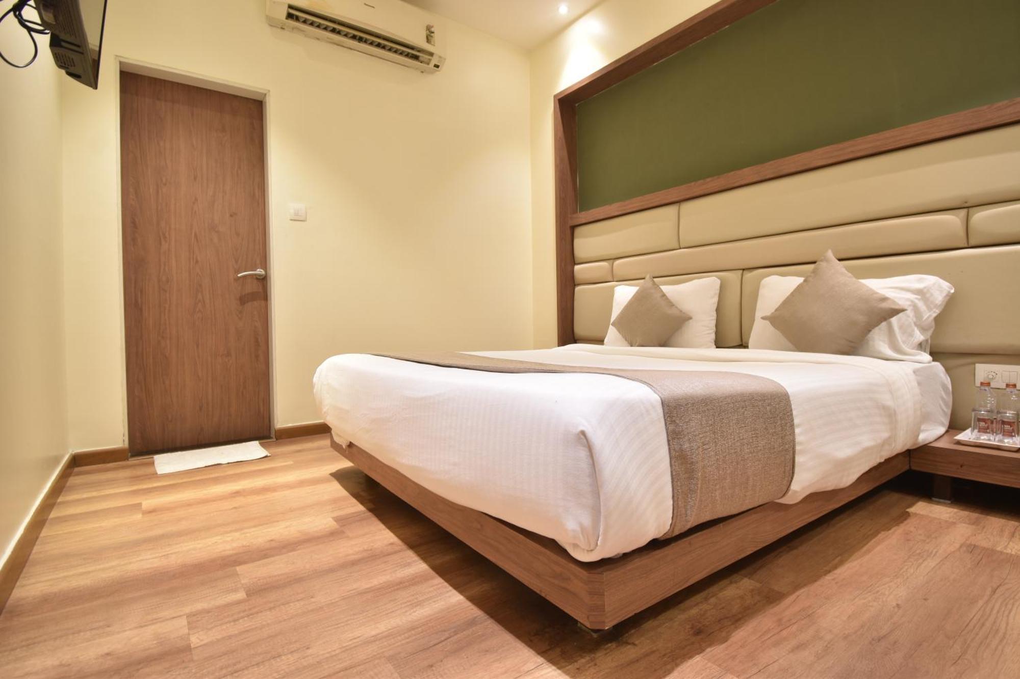 Hotel The Aarya A Smart Business 3*