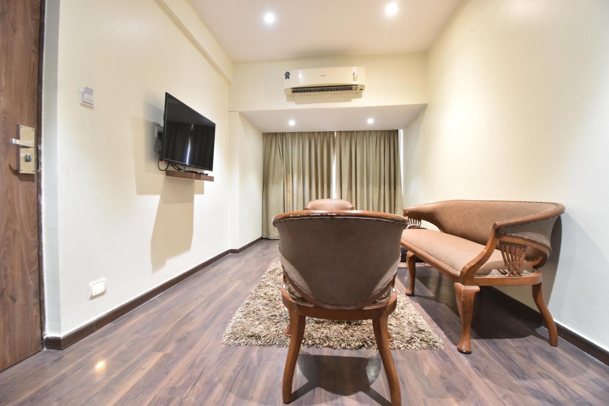 Hotel The Aarya A Smart Business