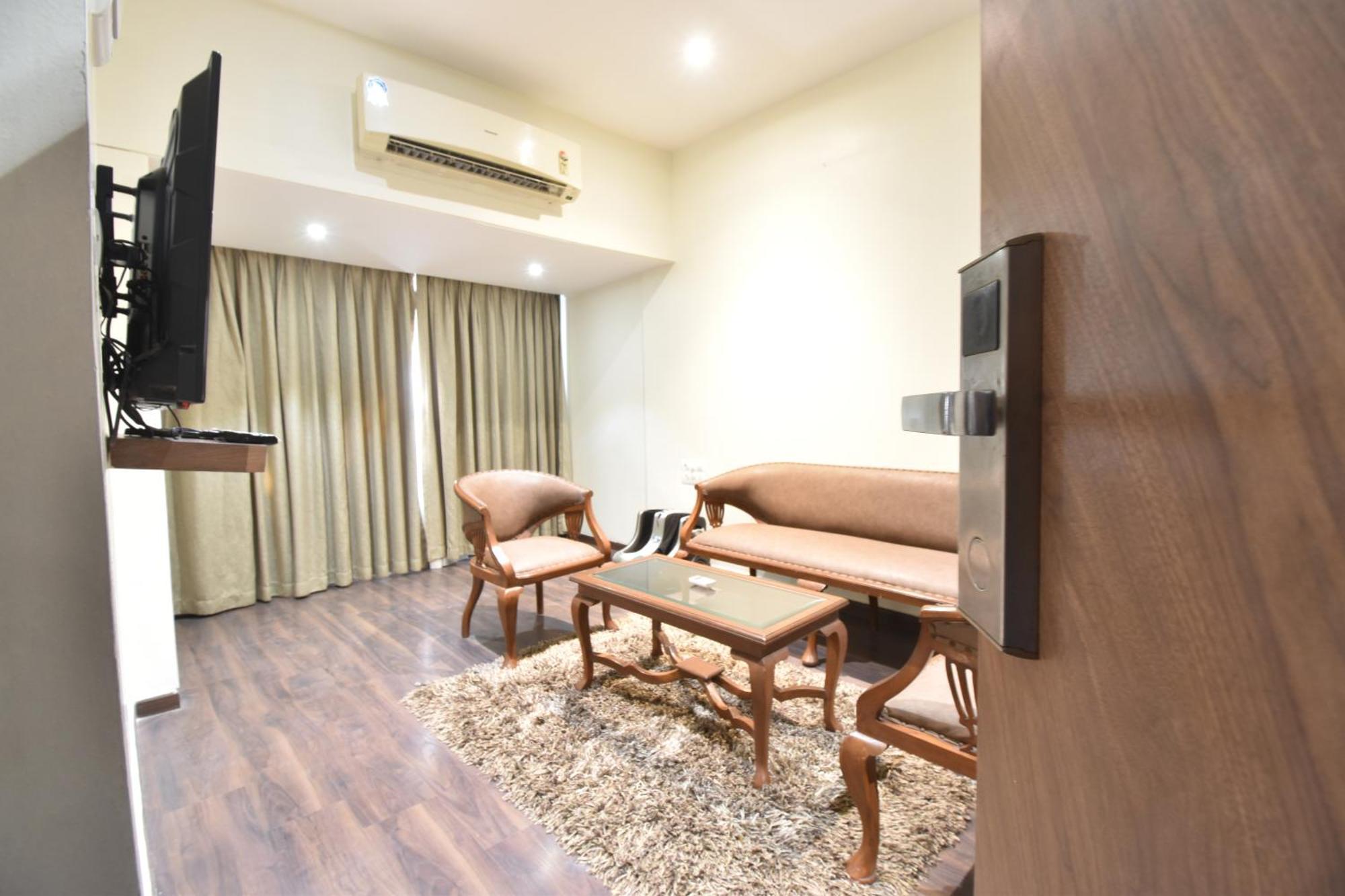 The Aarya A Smart Business Hotel 3*