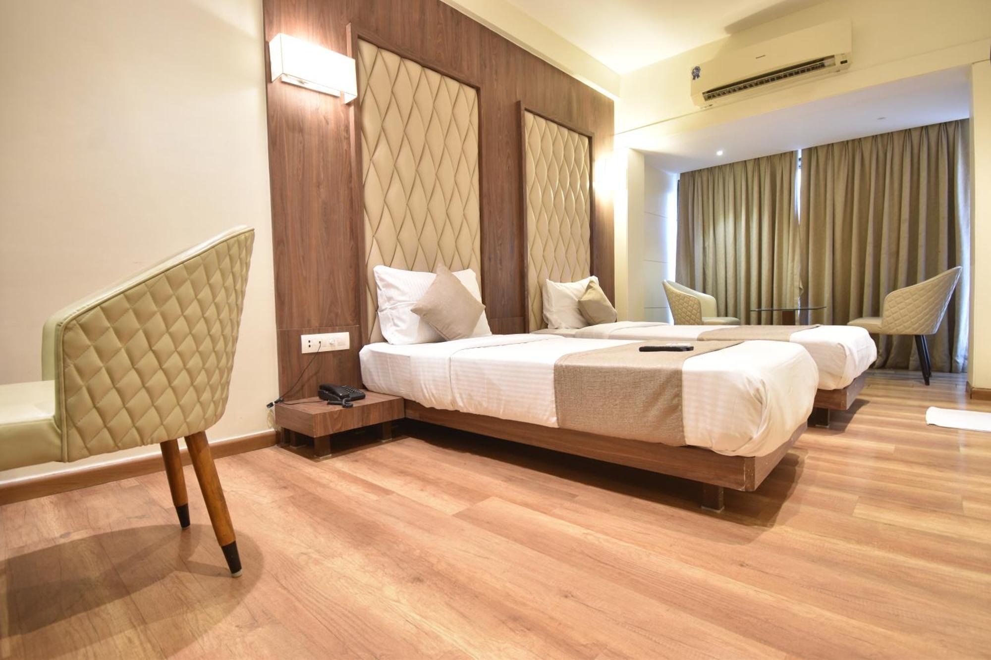 Hotel The Aarya A Smart Business Mumbai