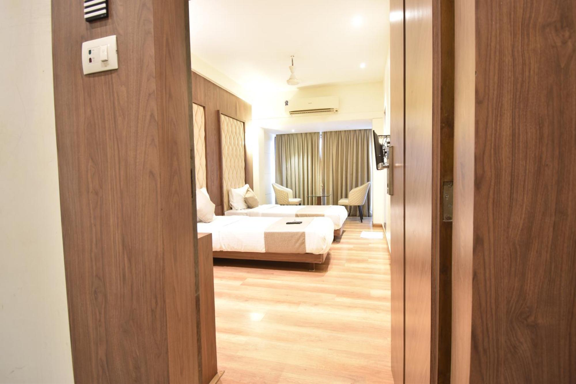 The Aarya A Smart Business Hotel 3*