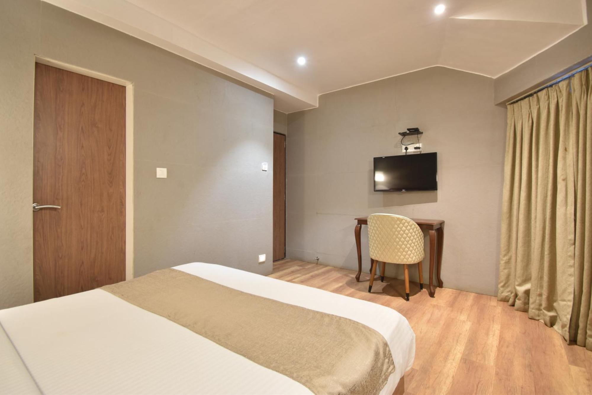 Hotel The Aarya A Smart Business 3*