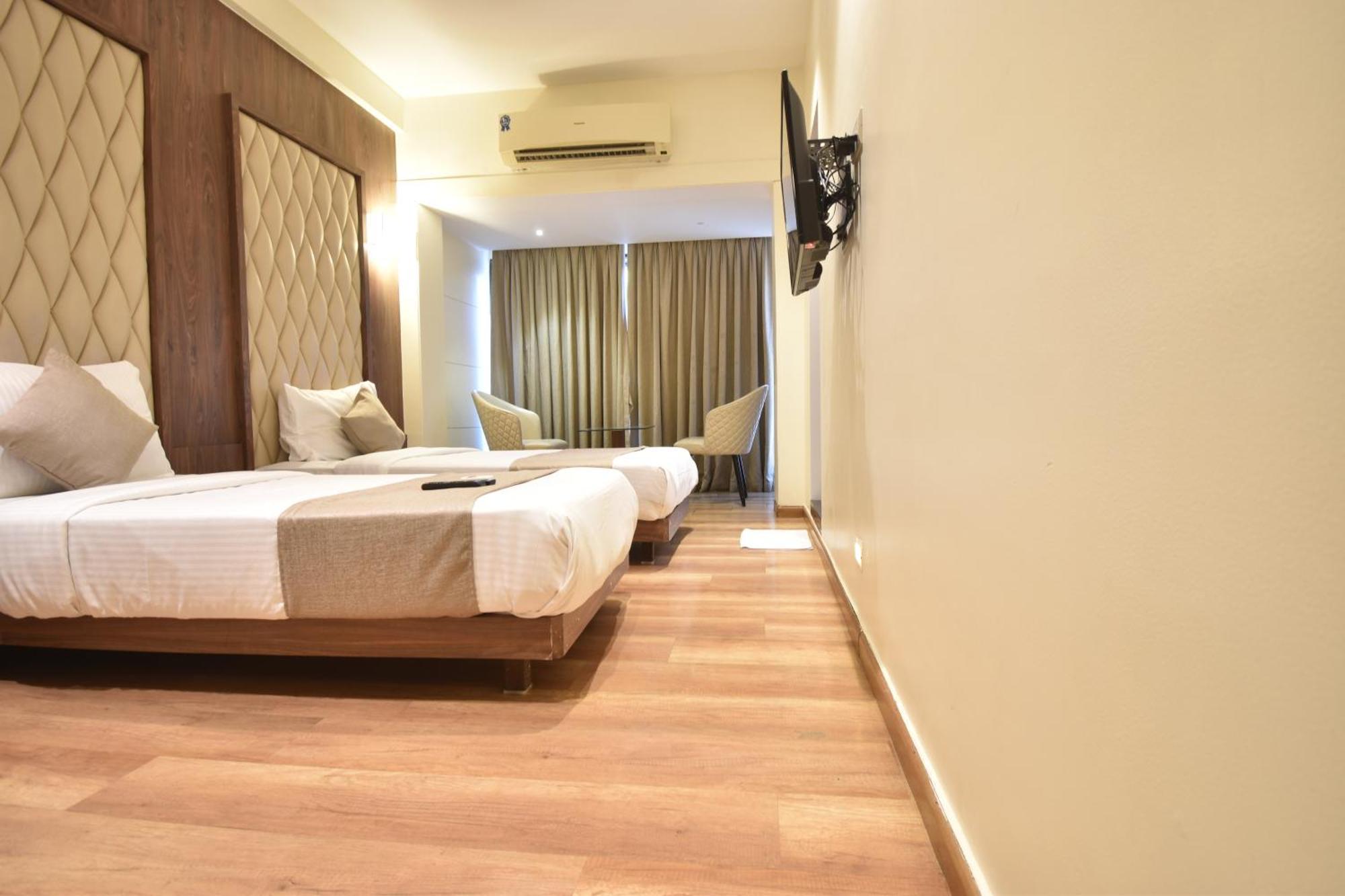 Hotel The Aarya A Smart Business Mumbai