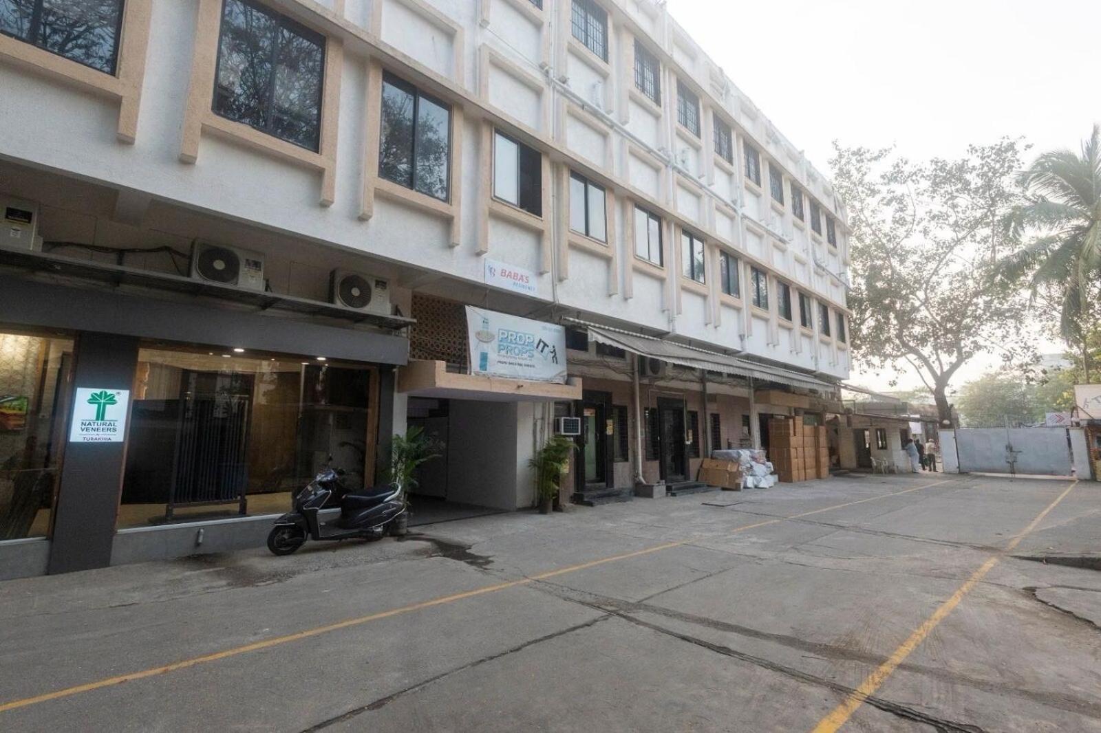 Hotel O Babas Residency