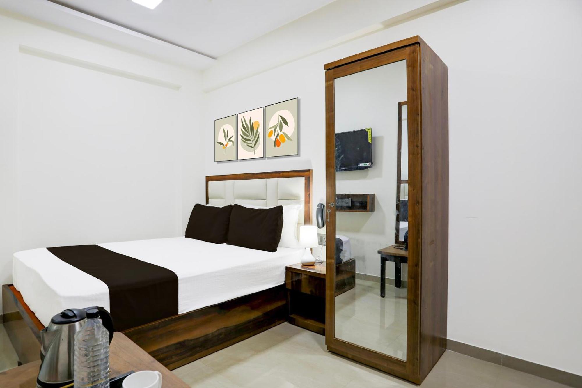 Hotel O Akshay Mumbai