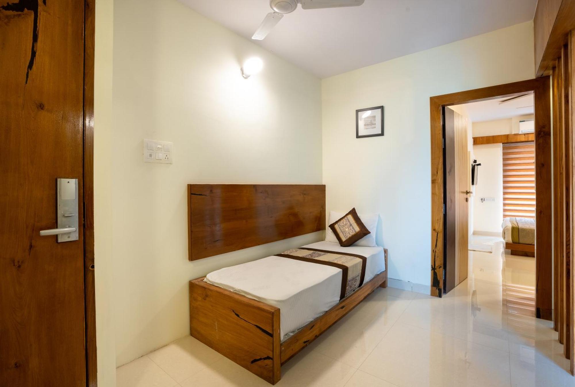 Home2 And Service Apartments, Airport Apartment Mumbai
