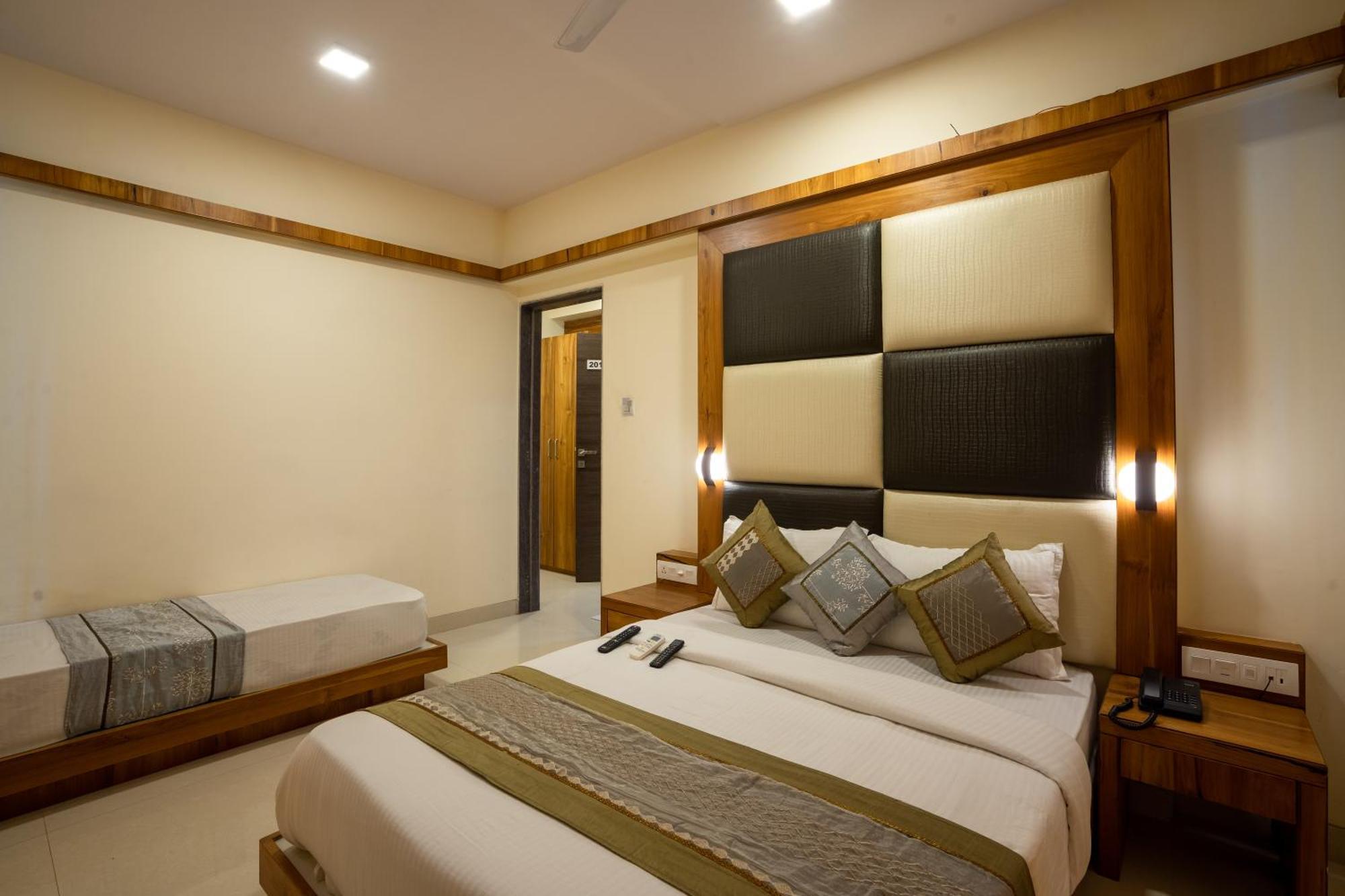 Home2 And Service Apartments, Airport Mumbai