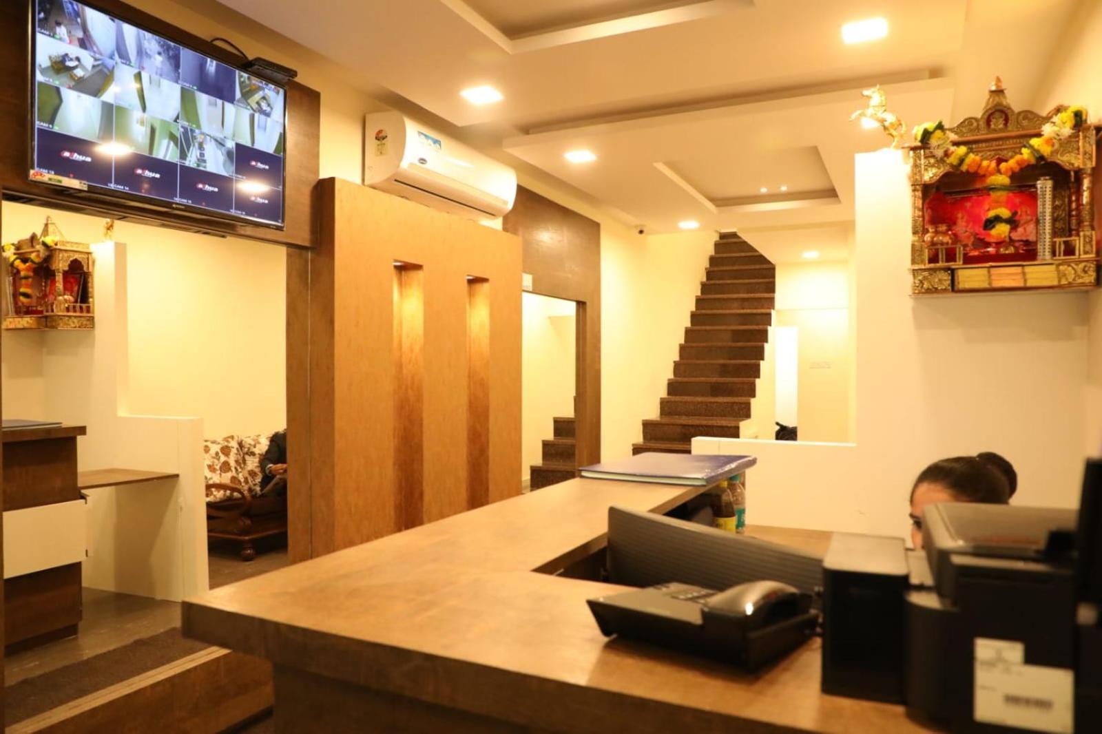 Galaxy Hotel 2*
