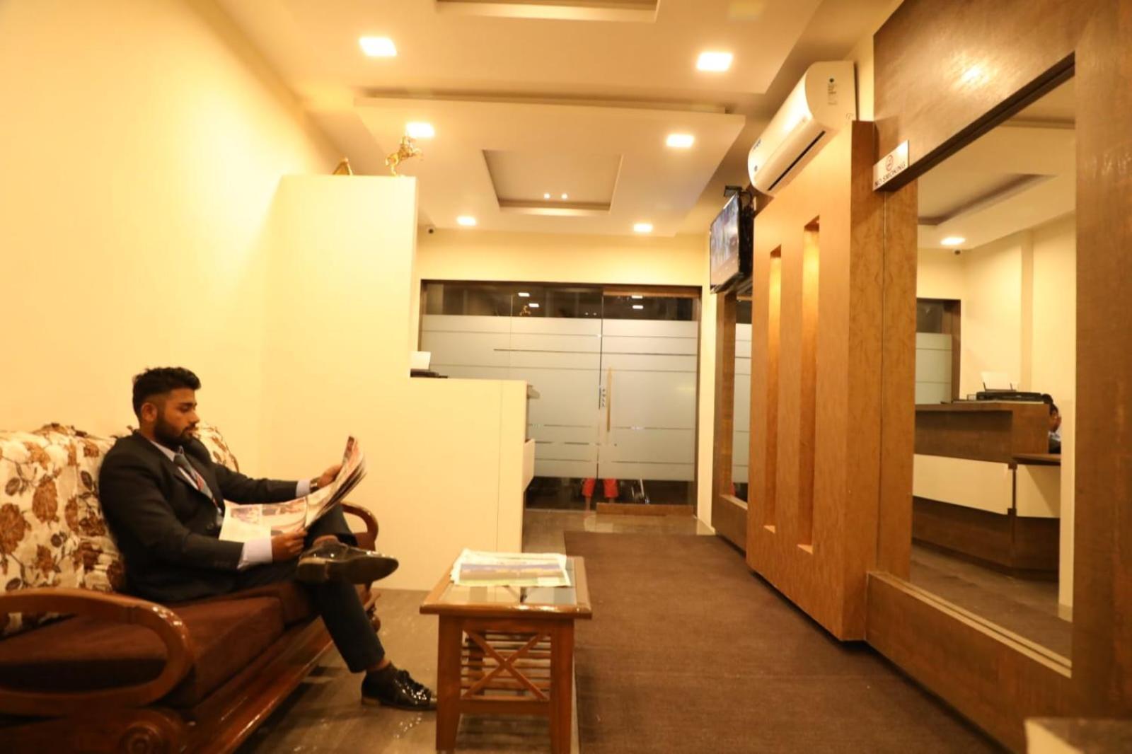 Galaxy Hotel 2*