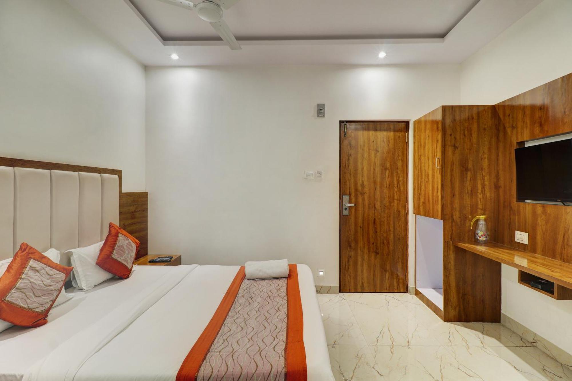 Hotel A K
