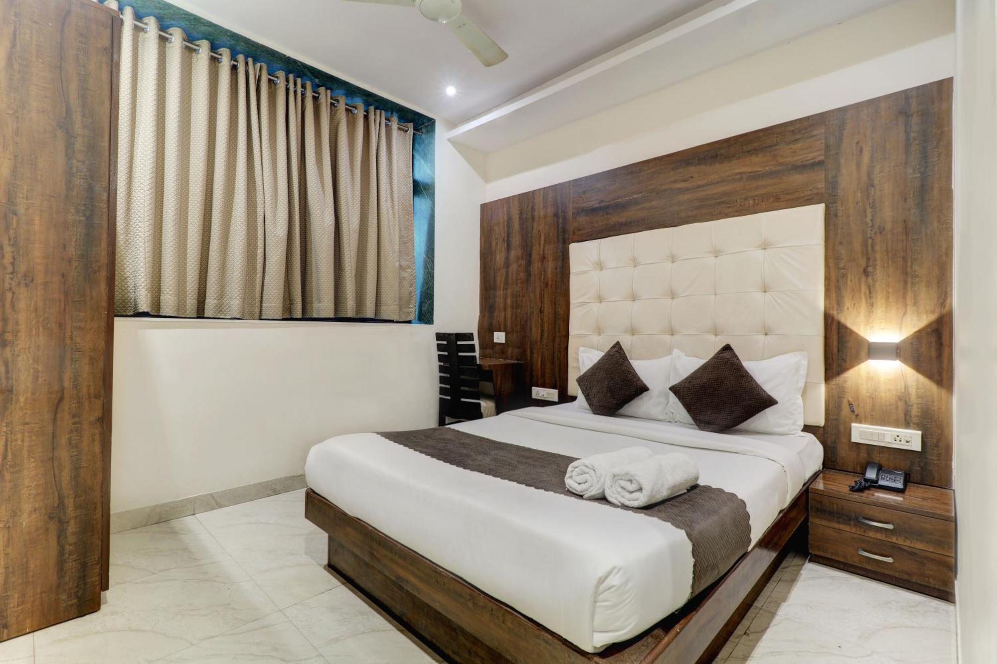 A. K. International - Hotel