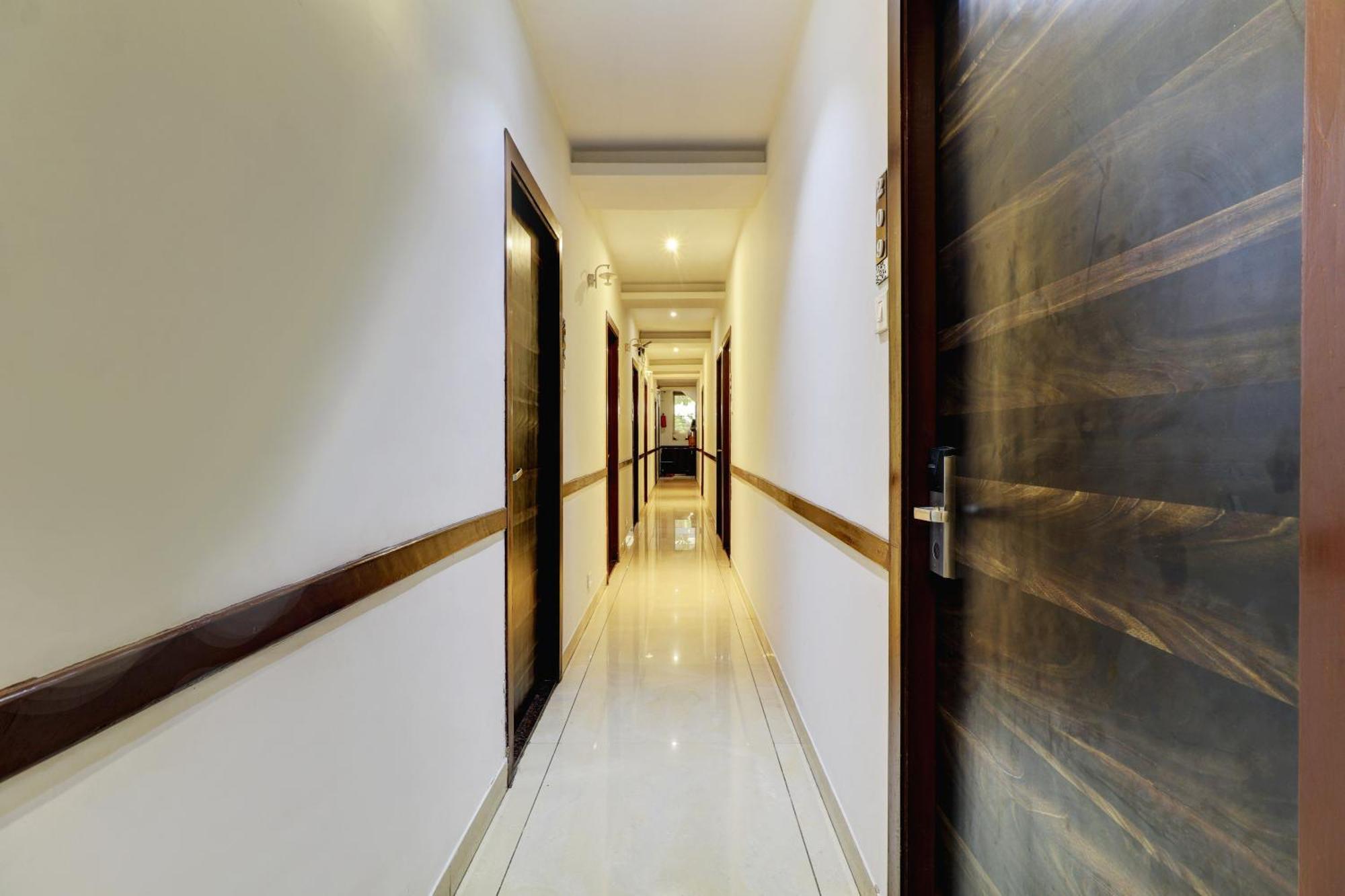 A. K. International - Hotel