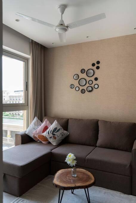 Apartment Chic, Boho Themed 1bhk Apt In Hiranandani Powai *
