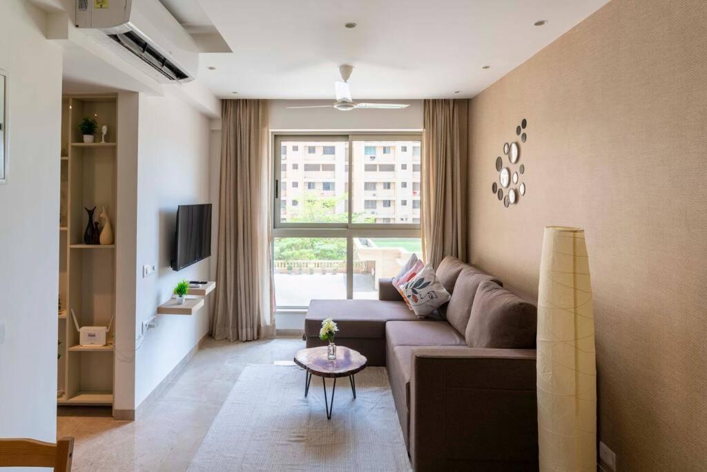 Chic, Boho Themed 1bhk Apt In Hiranandani Powai Apartment