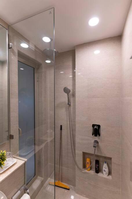 Chic, Boho Themed 1bhk Apt In Hiranandani Powai Apartment *