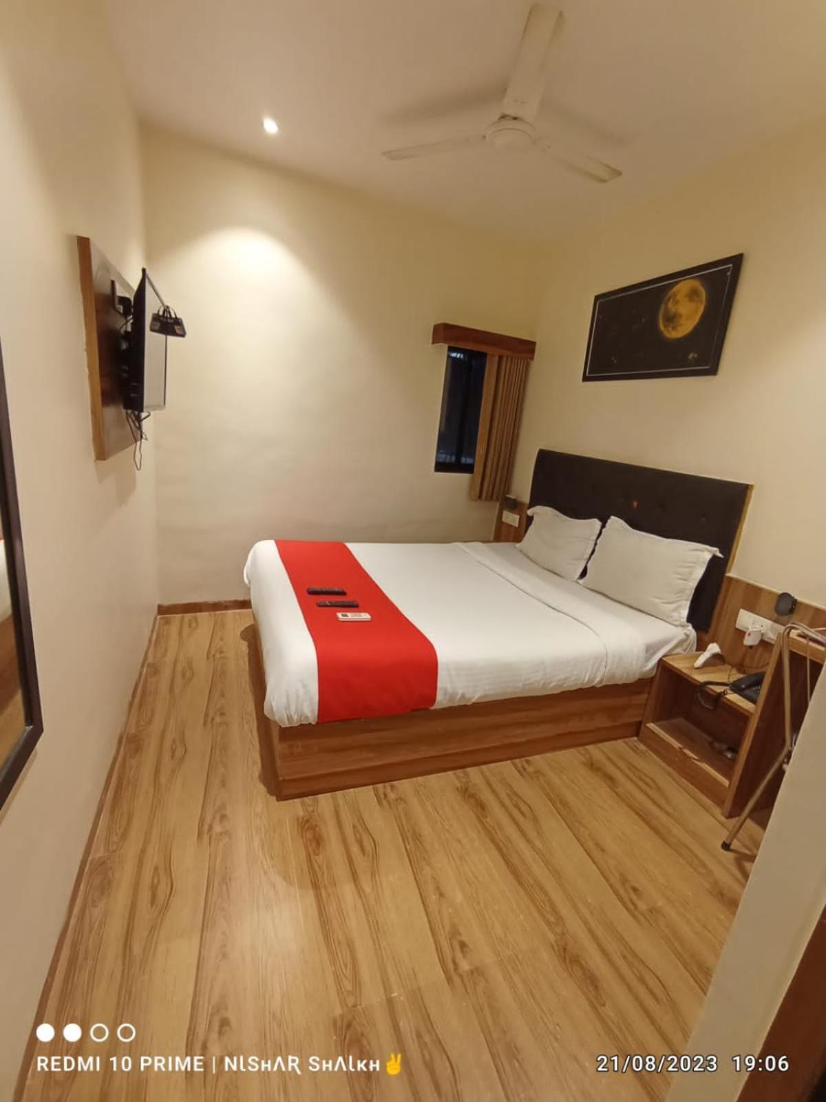 Deluxe Residency 3*