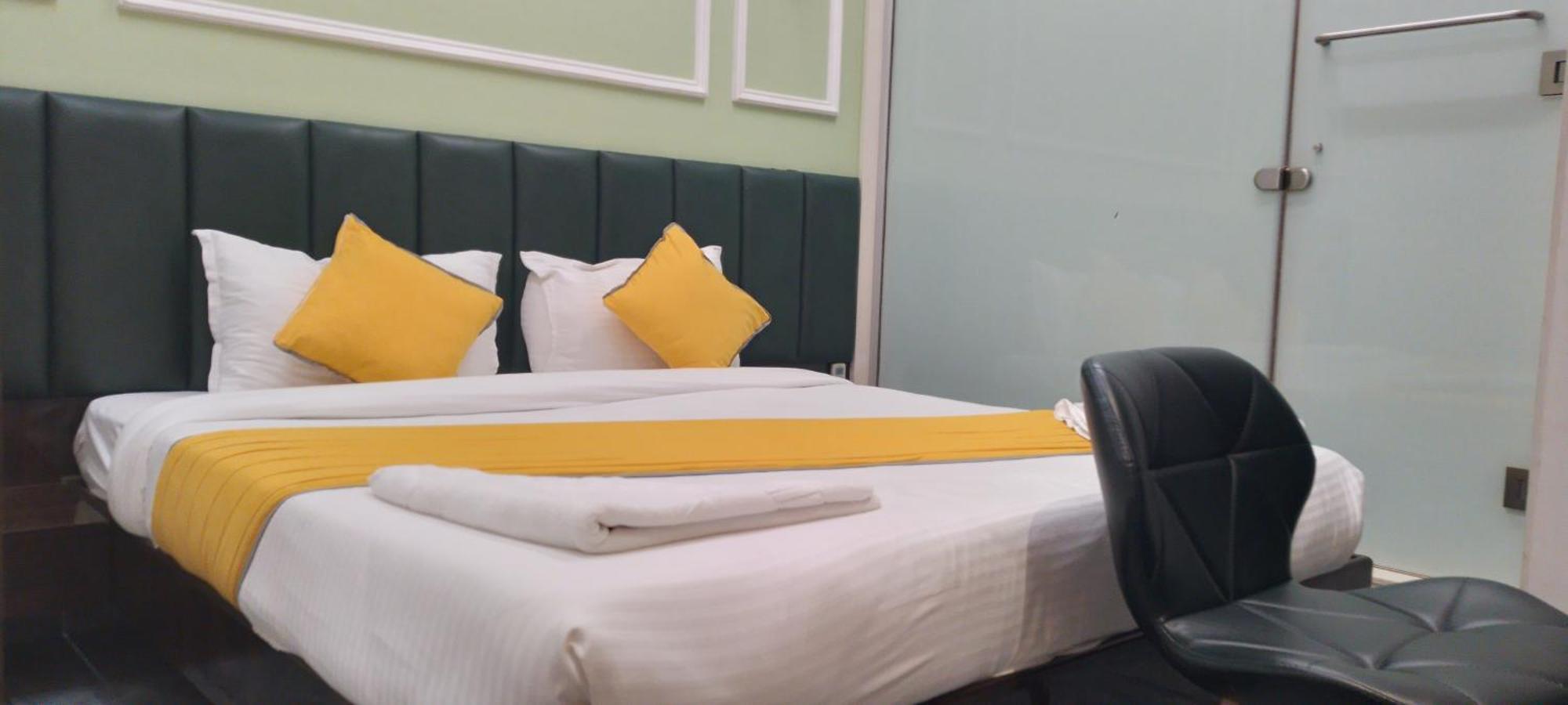 Shine Hospitality Group Hotel Mumbai