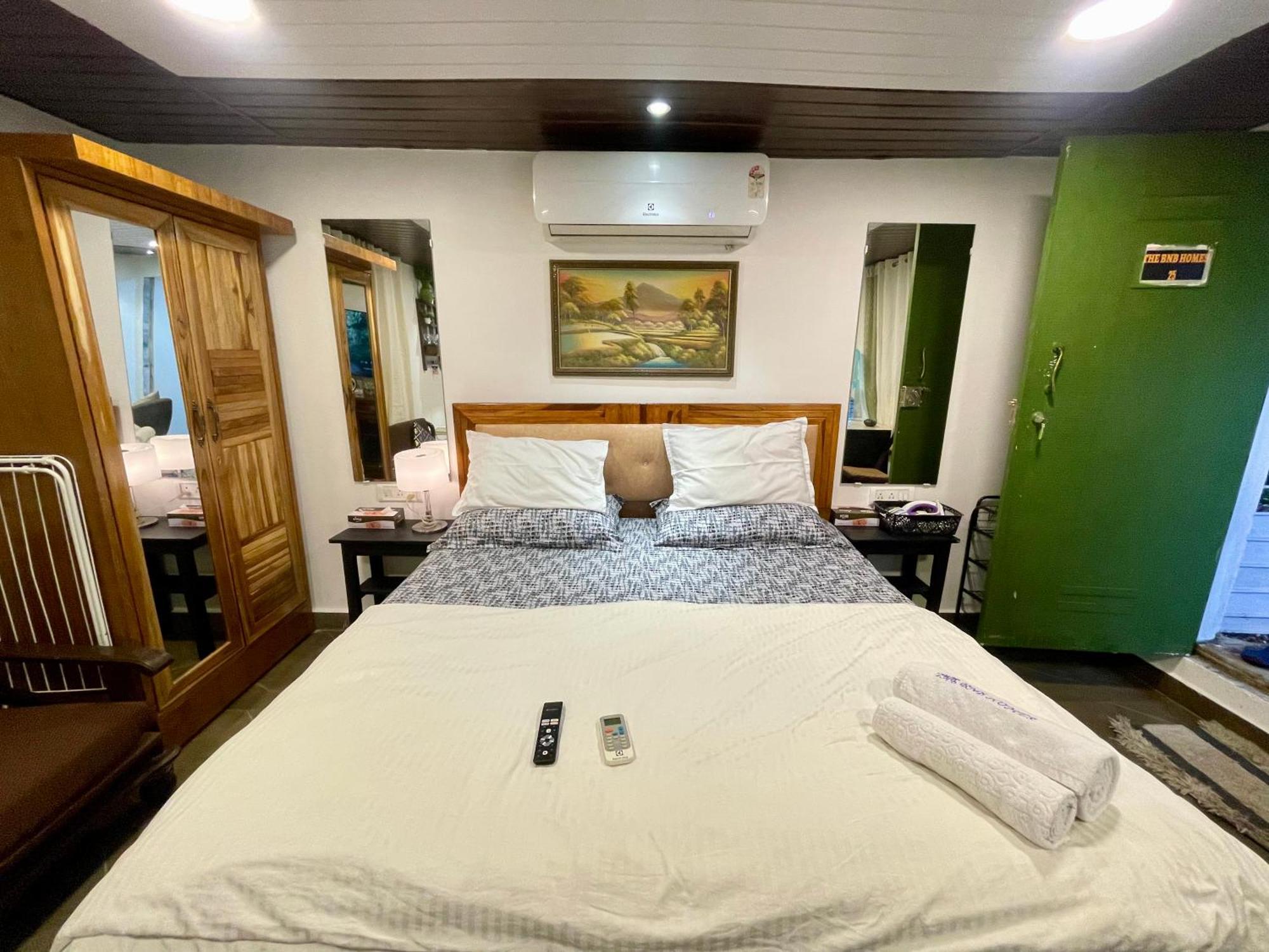 Apartment Independent 25 Corner House Bandra West