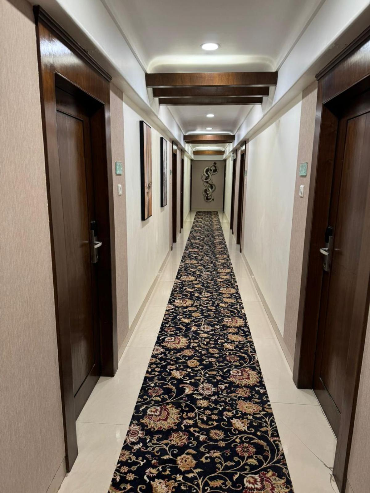Suba Palace Near Gateway Of India 4* Mumbai