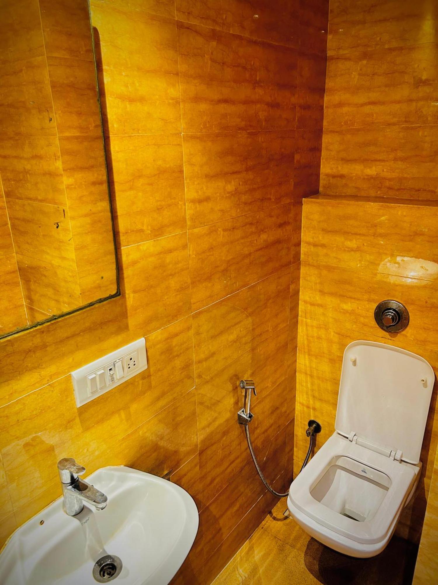 Regal International - Near International Airport Andheri East Mumbai