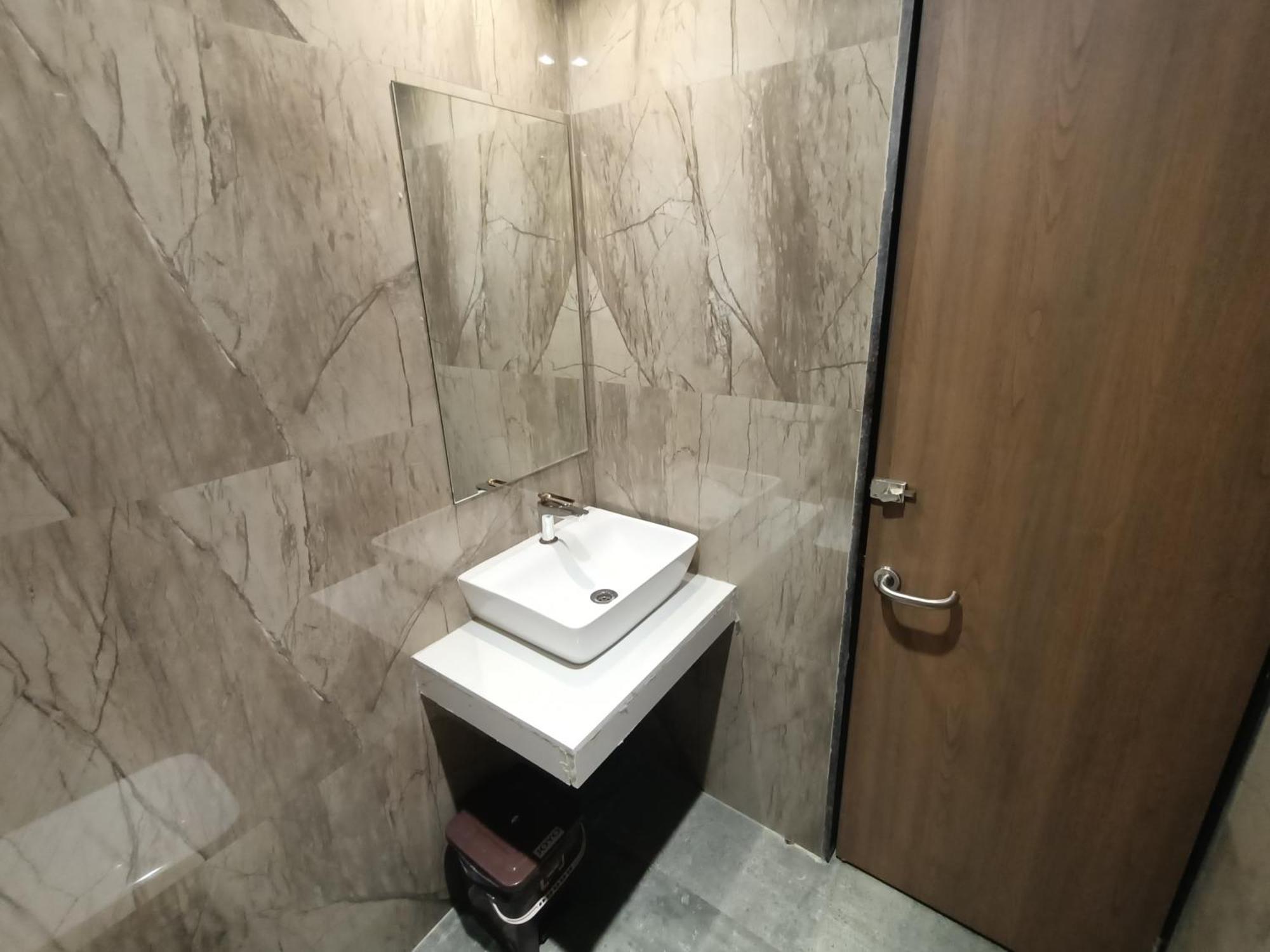 Beverly Palace Santacruz - Near Bkc - Airport T1 3* Mumbai