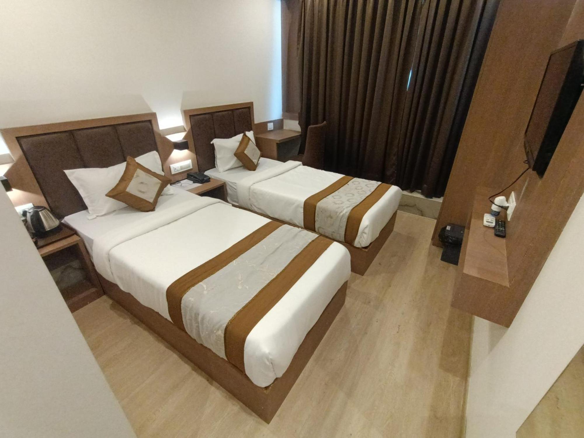Beverly Palace Santacruz - Near Bkc - Airport T1 Hotel Mumbai