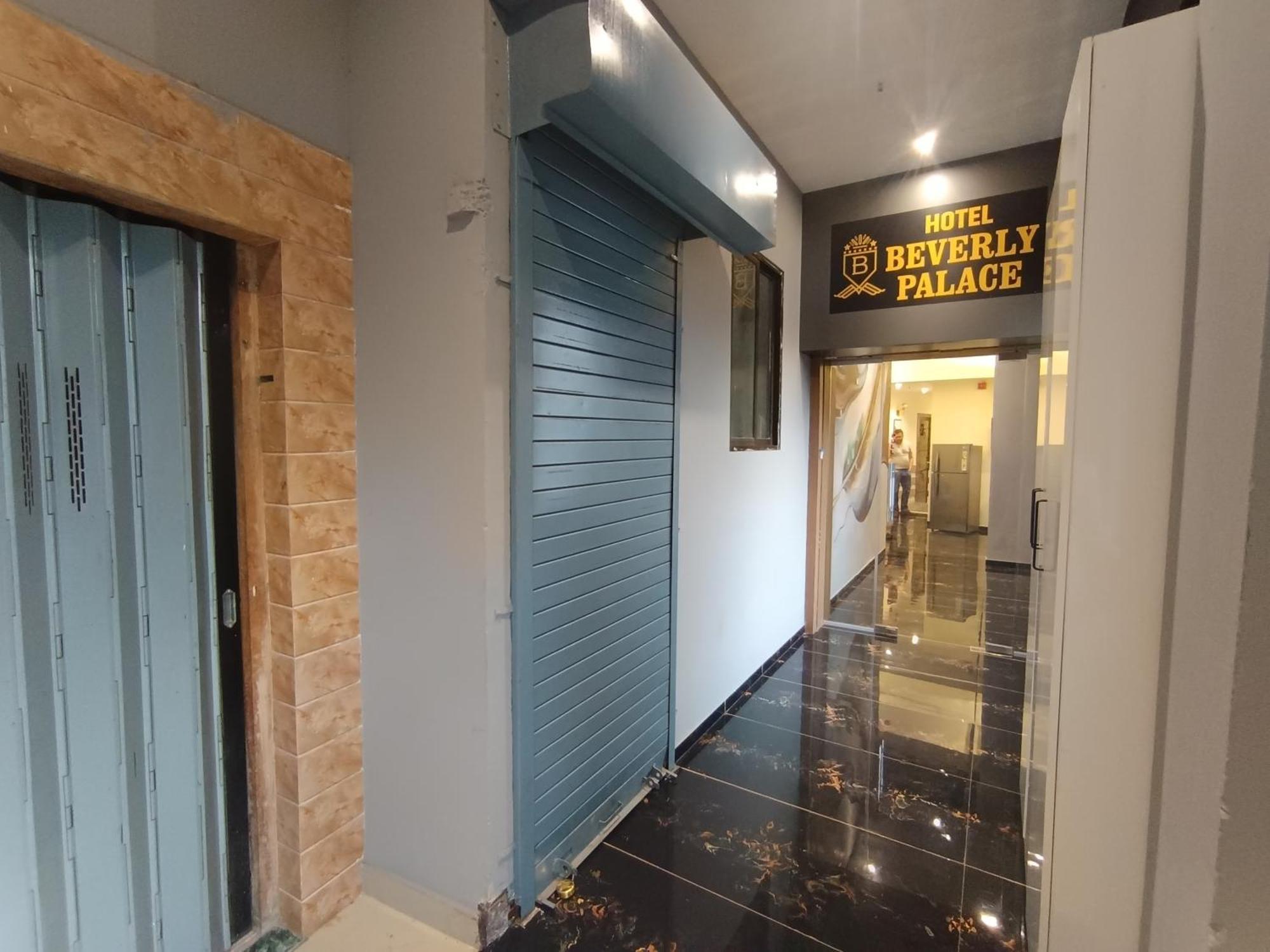 Beverly Palace Santacruz - Near Bkc - Airport T1 3* Mumbai