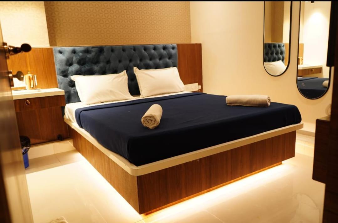 Hotel Elegance Mumbai