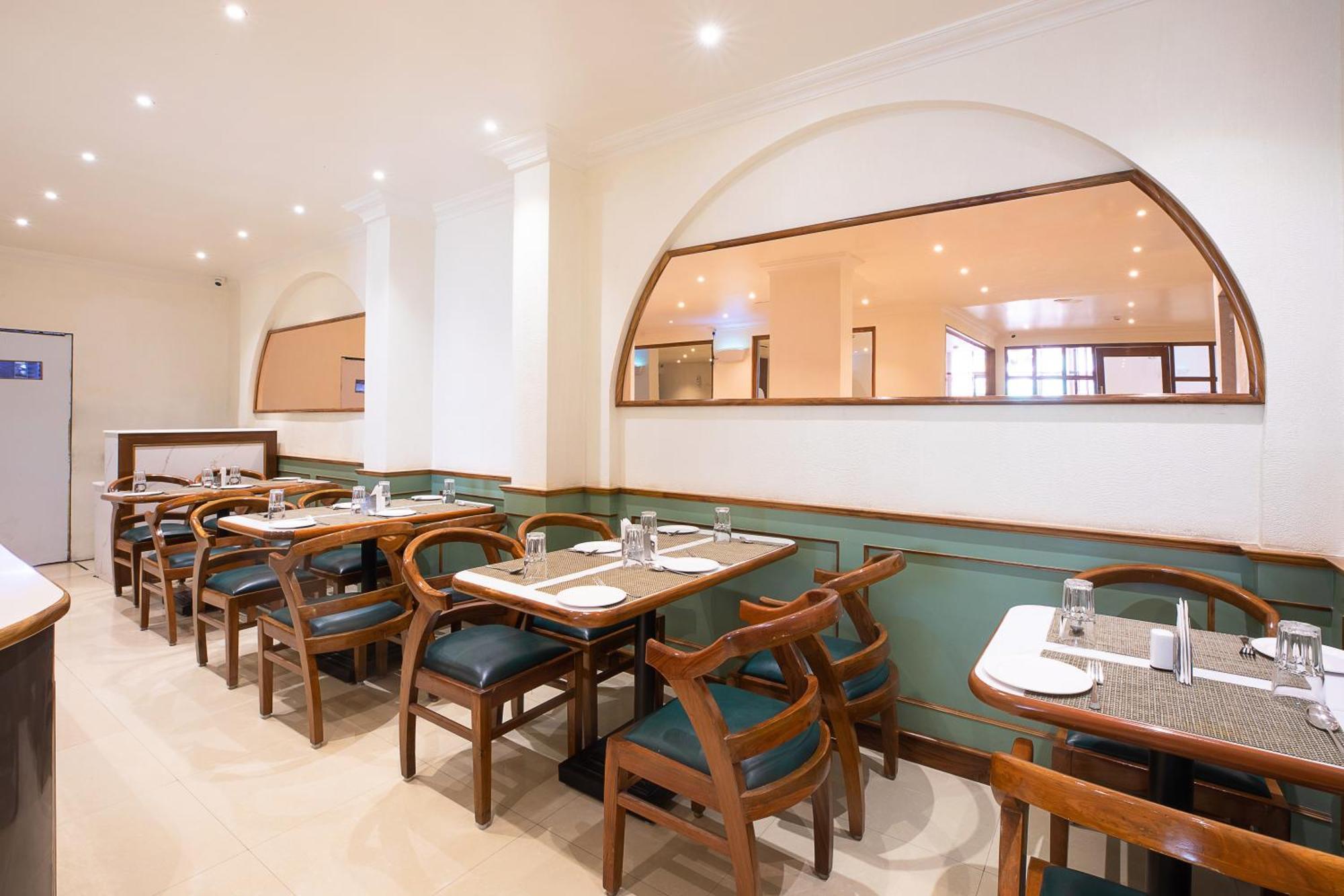 Avon Ruby Dadar Hotel 3*