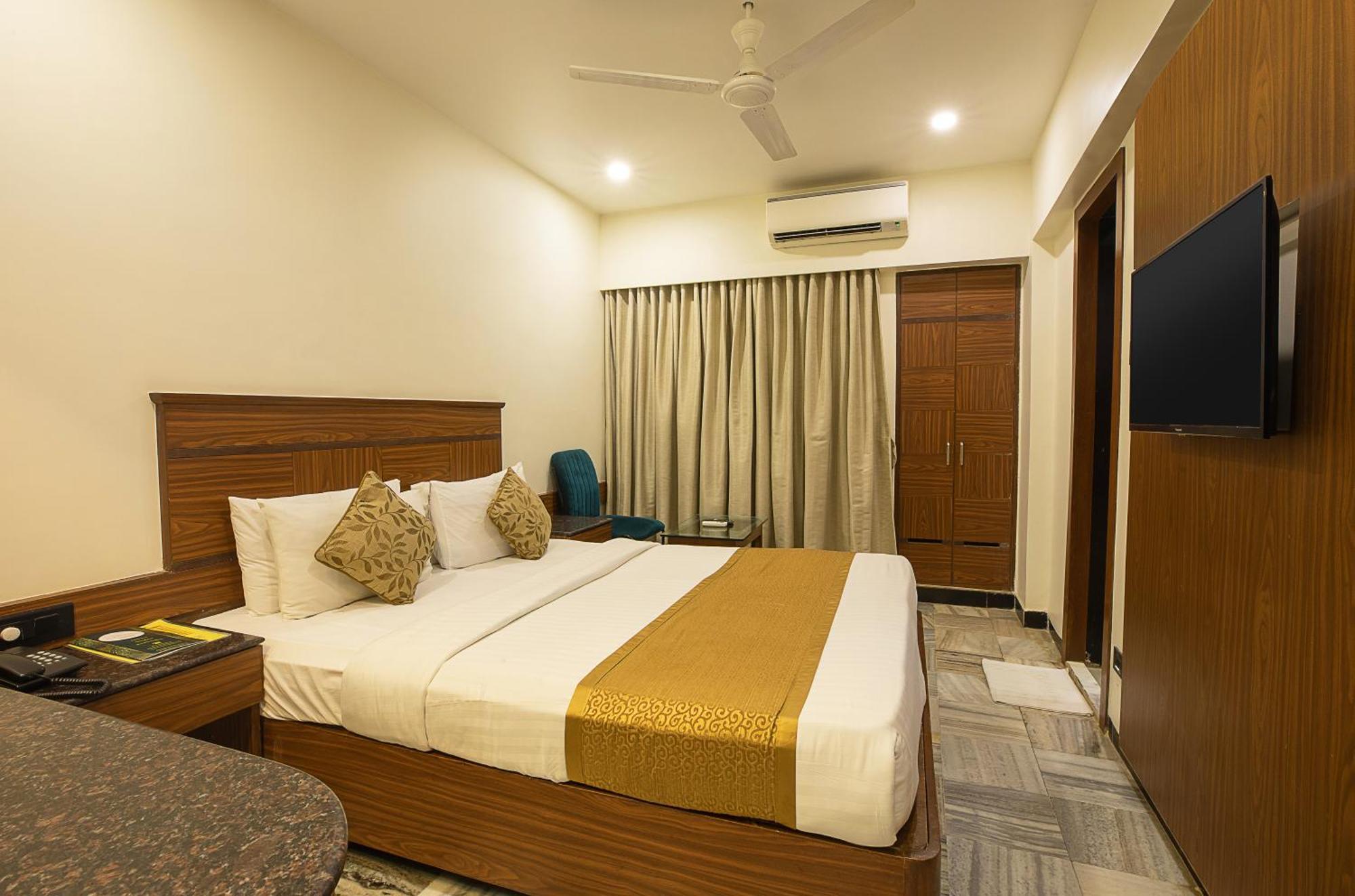 Hotel Avon Ruby Dadar 3*