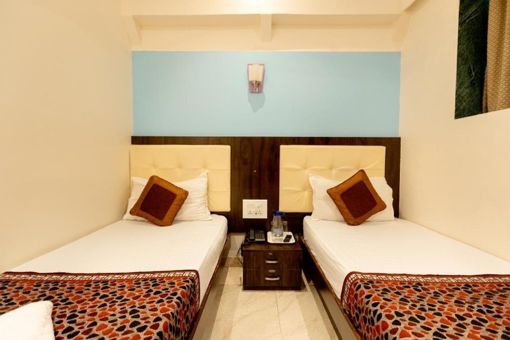 A. K. International - Hotel