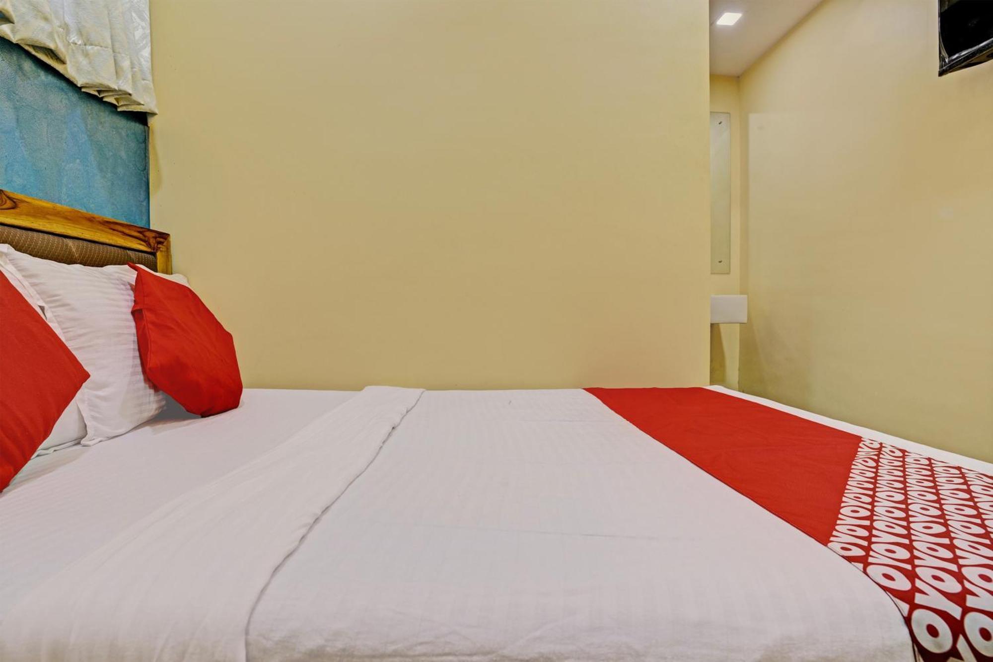 Hotel Oyo Flagship Nine Hills 3*