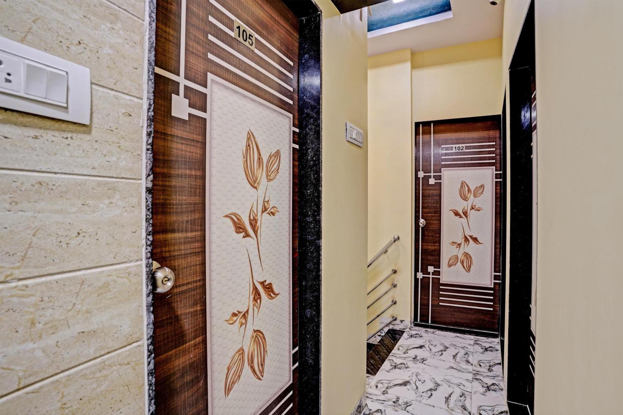 Oyo Flagship Nine Hills Mumbai